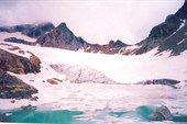 озеро под ледником